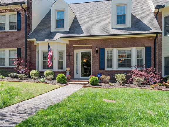 2nd image of 411 Ascot Ct