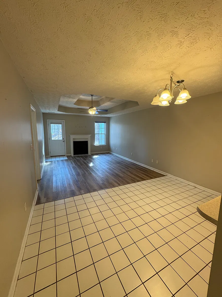 Building Photo - 126 Crawford Dr