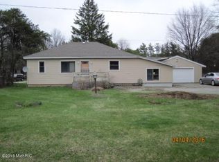 3922 Butternut Dr, Holland, MI 49424