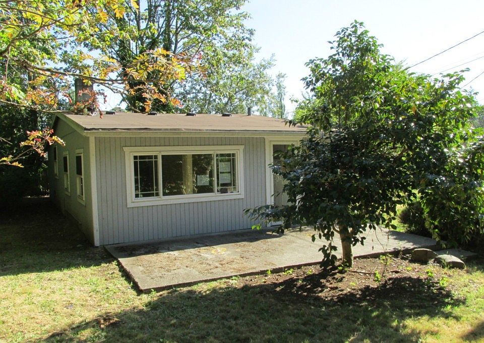 1st image of 21612 24th Ave S