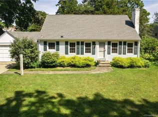 8 Hamilton Dr, Madison, CT 06443