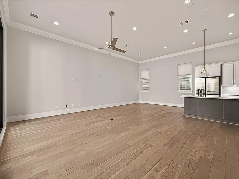 2218 Lou Ellen Ln #C — Photo 6