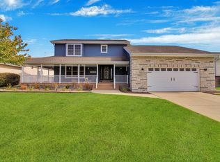 6587 Buttercup St, Schererville, IN 46375