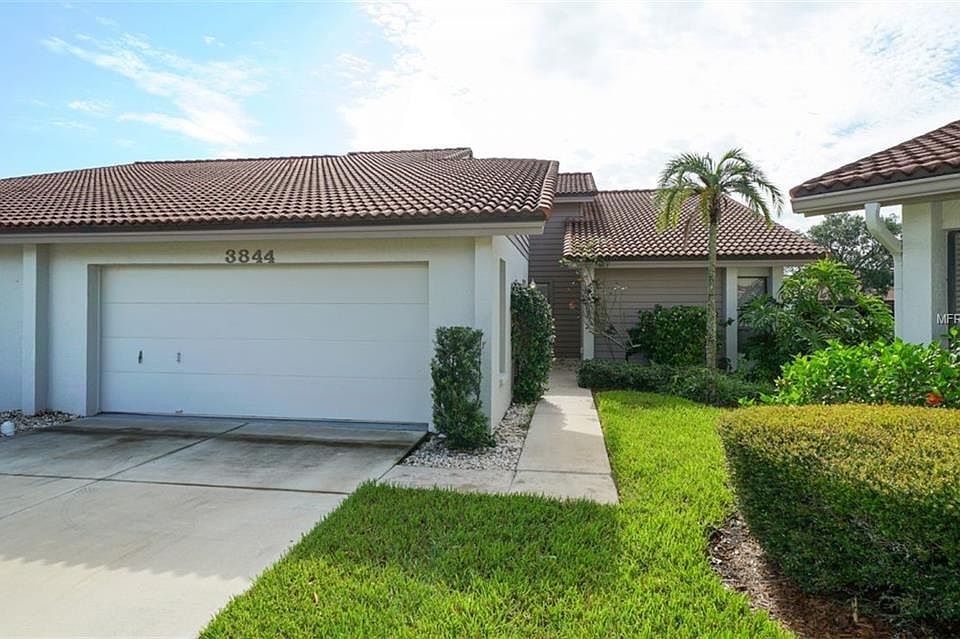 1st image of 3844 Wilshire Cir W #20