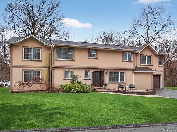 4th image of 10 Rensselaer Drive