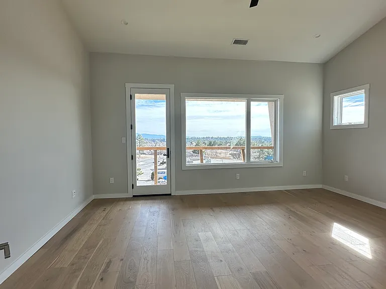Master Bedroom Facing Deck