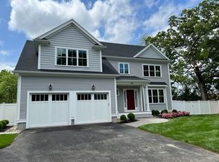 4 Lynn St, Natick, MA 01760