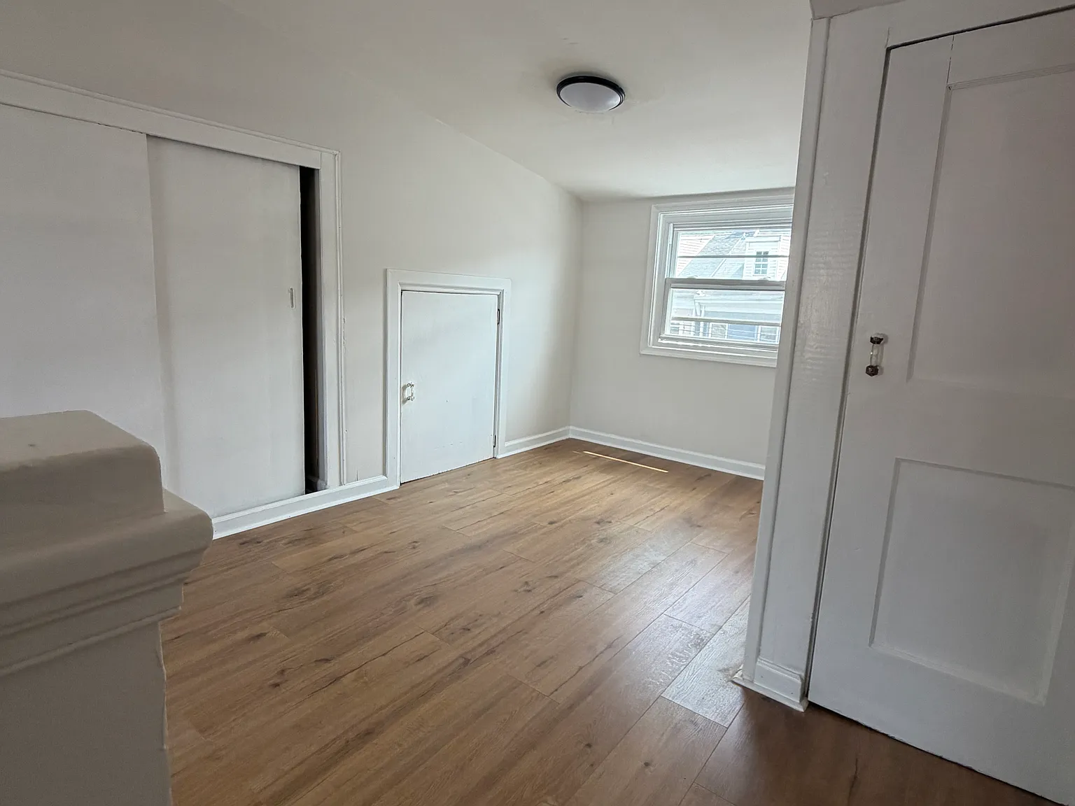 3 bed, 1306 sqft, $1,550 — Photo 2