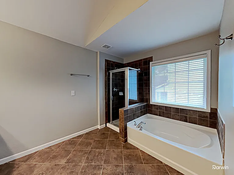 2184 Longmont Dr — Photo 12