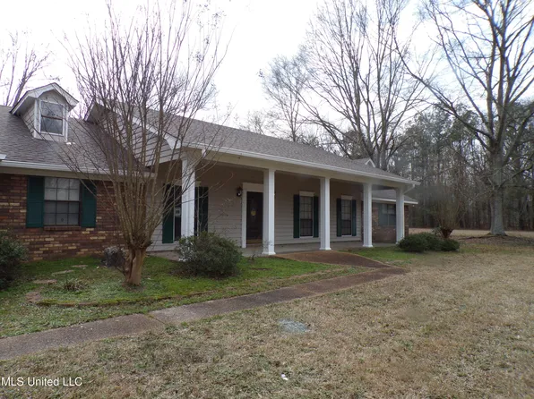 1513 Old Highway 80, Forest, MS 39074