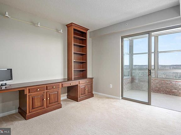 3rd image of 19360 Magnolia Grove Sq Unit 414