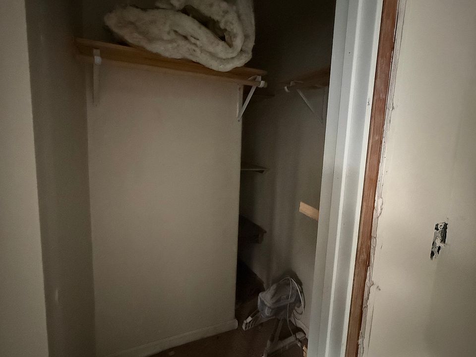 1st image of 628 Fergus St