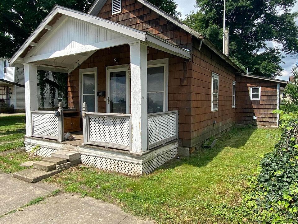 1st image of 301 S Williams St