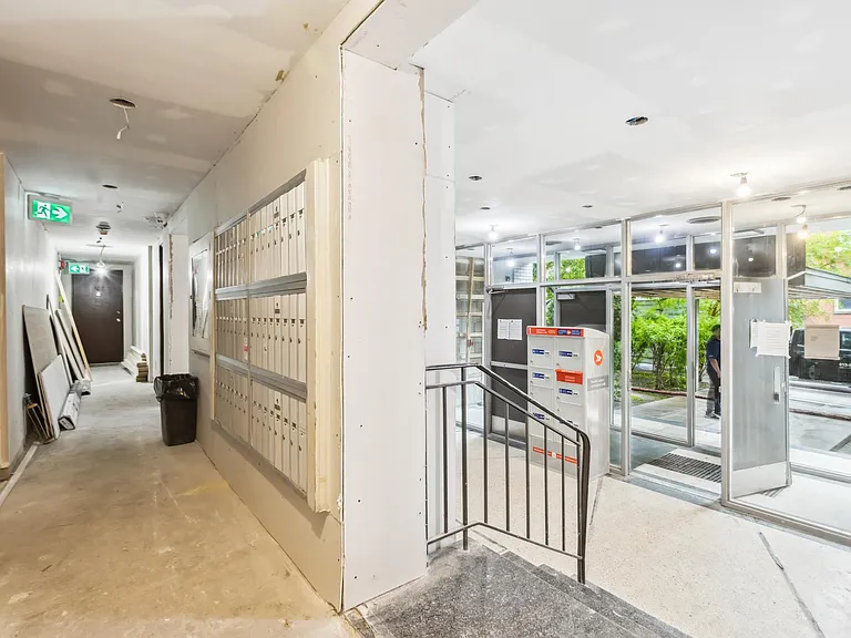 325 Besserer St — Photo 8