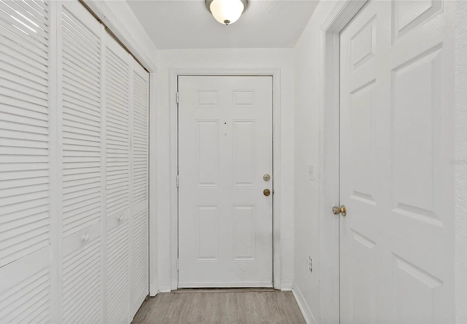 3 bed, 1387 sqft, $1,950 — Photo 3