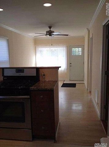 2nd image of 1037 Harrison Dr