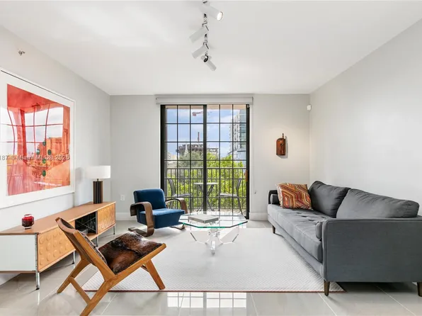 1900 Van Buren St APT 407B, Hollywood, FL 33020