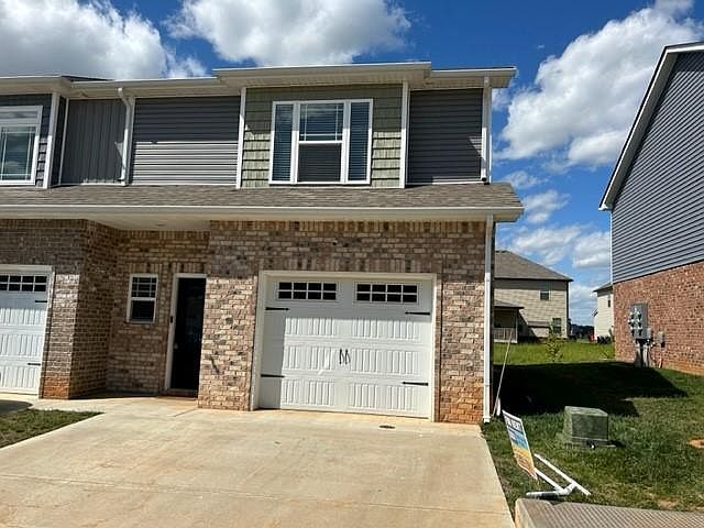 1st image of 310 Fallon Dr