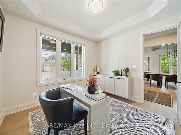 5th image of 82 Bridlewood Blvd