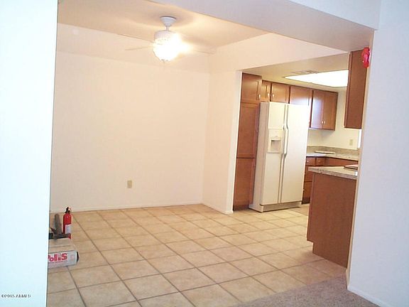 5th image of 700 E Mesquite Cir