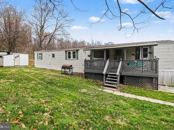 55 Helena Ln, Carlisle, PA 17015