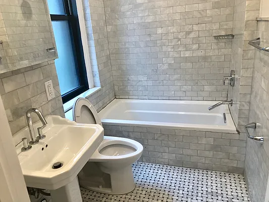 Rented by The Dermot Realty Management Company | media 31