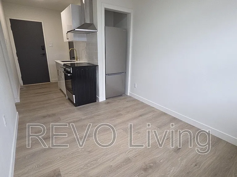 62 Triller Ave #305 — Photo 5