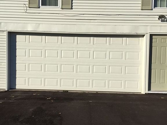 2nd image of 4808 Woodmark Dr