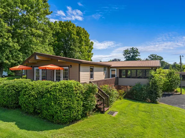 471 Huntsman Ln, Bean Station, TN 37708