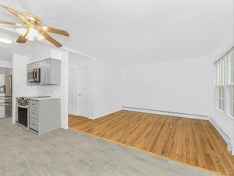 2169 Davidson Ave #2 — Photo 4