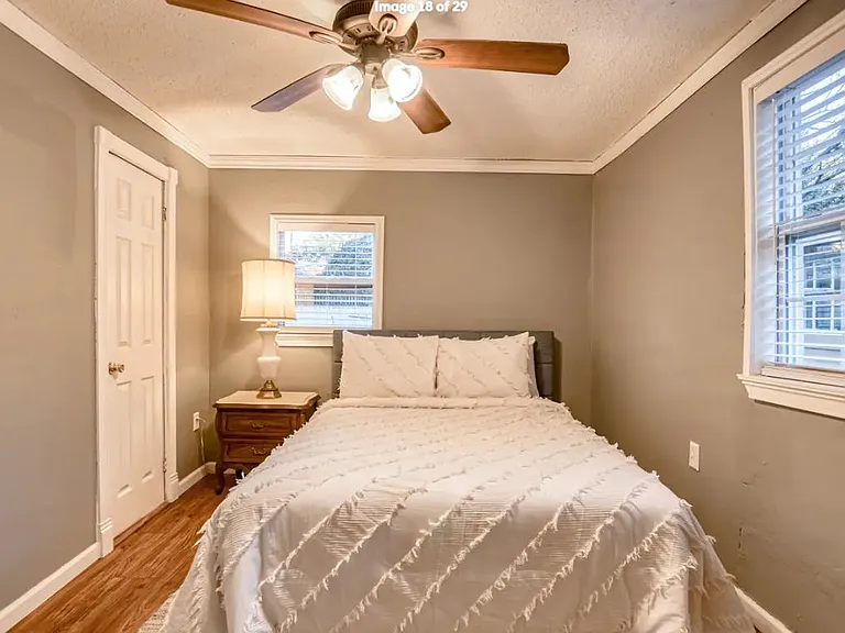 512 Nicoll St — Photo 17