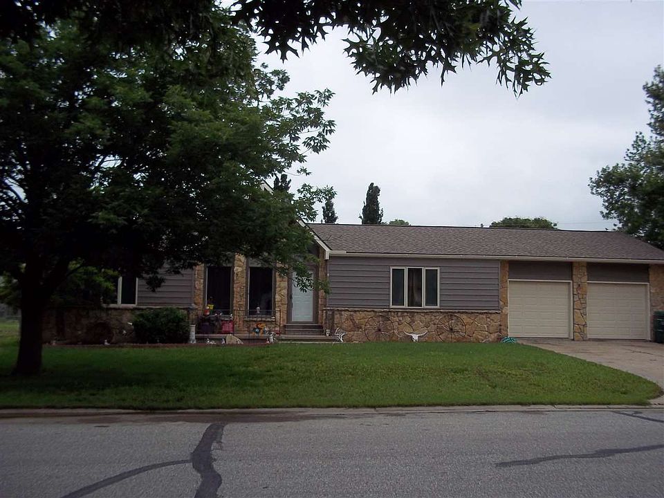 1st image of 624 E Brownie St