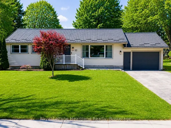 77 Chalk St N, Huron East, ON N0K 1W0