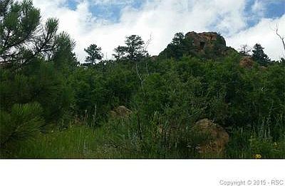 Over an acre of privacy and views