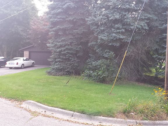 3rd image of 2206 Clover Dr NW
