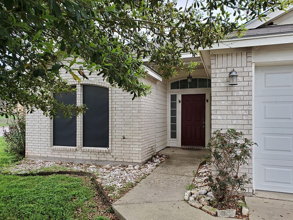 1st image of 1726 Bent Oak Dr