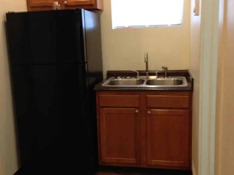 1201 Chestnut St #3 — Photo 3