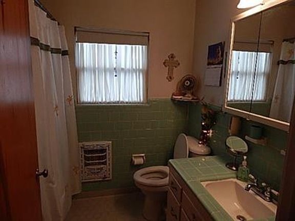 4th image of 2222 14th St