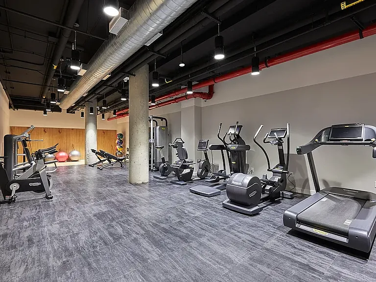 600 W 58th St #5K — Photo 11