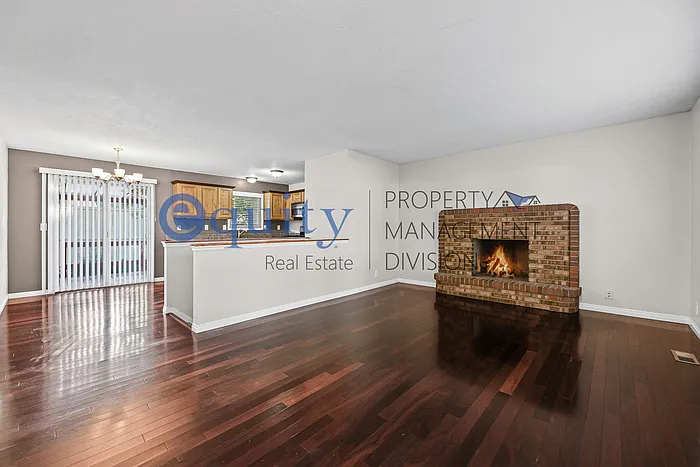 7102 E Brookhill Dr — Photo 3