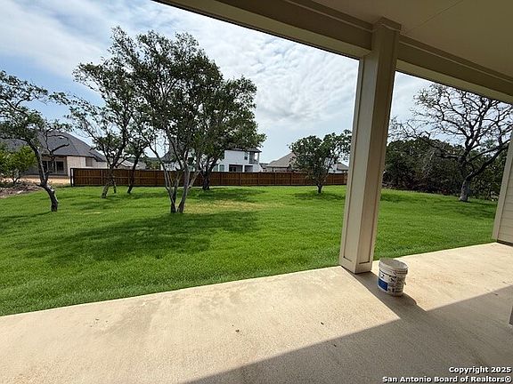 5th image of 165 Poe Parkway