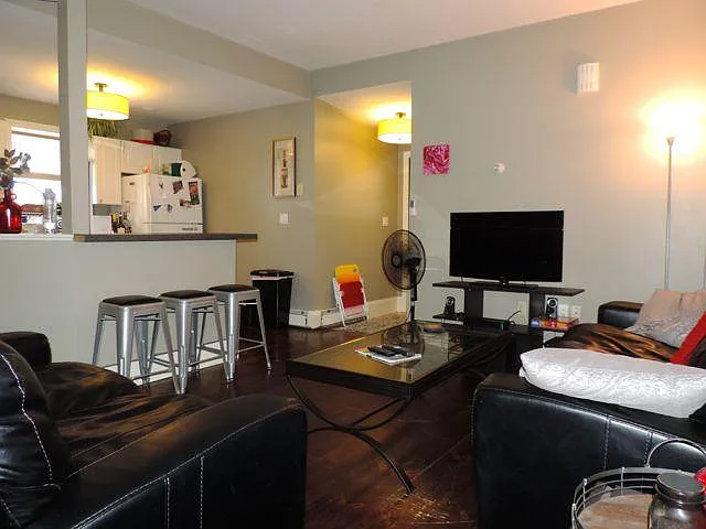 272 Gold St #1B