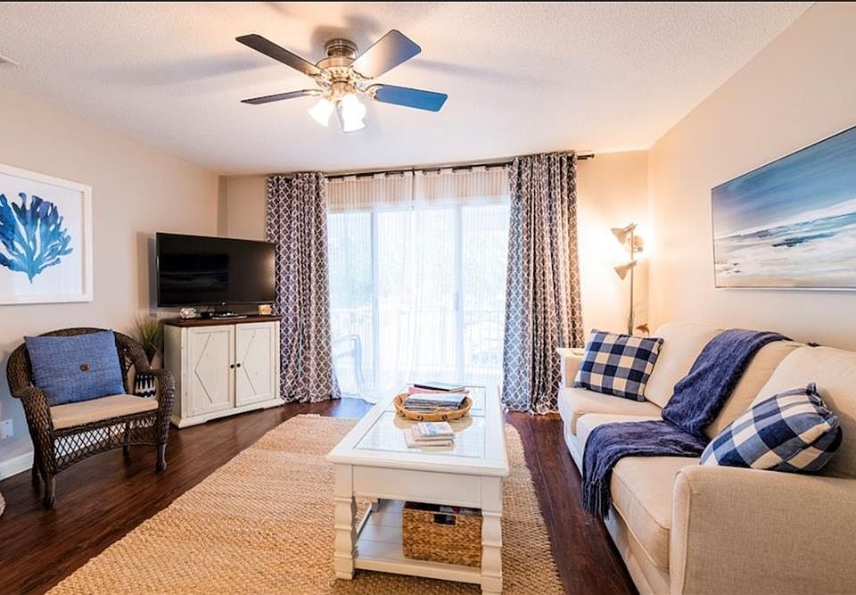 1st image of 850 Mallery St APT T8