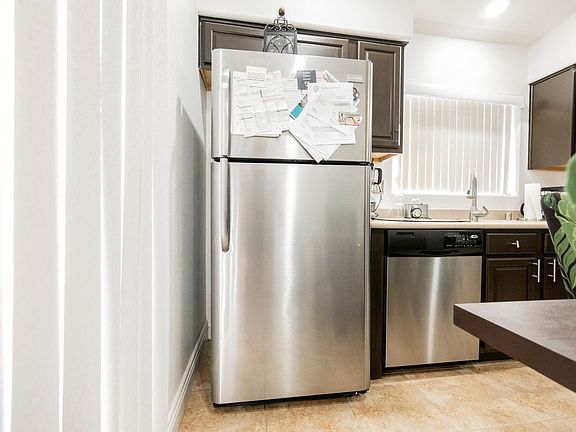 4th image of 5386 Blue Oat Ave