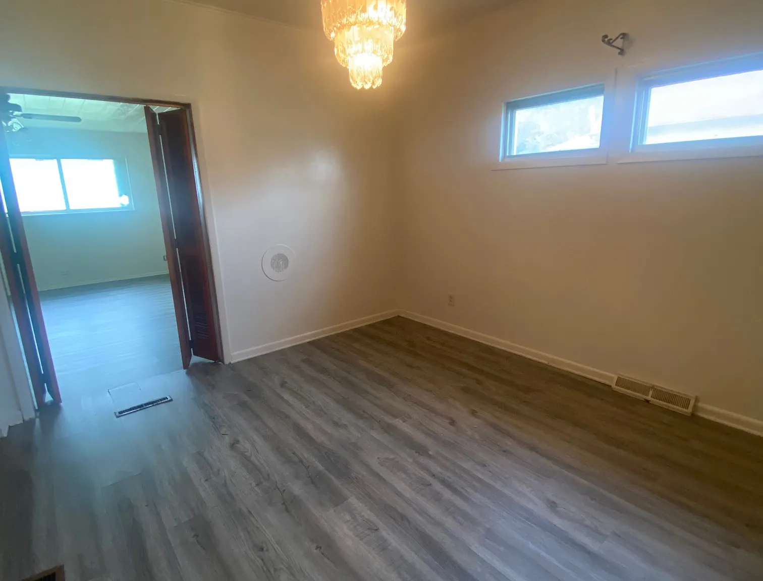 2 bed, 900 sqft, $800 — Photo 4