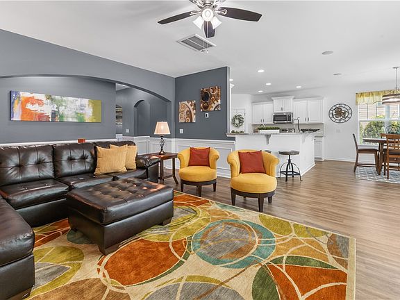 4th image of 336 Avendell Dr