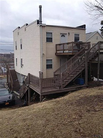 Building Photo 3