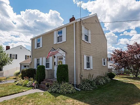 3rd image of 28 Rockland St