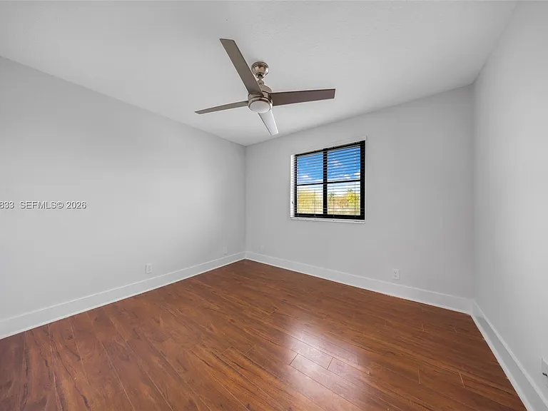 1538 Tamarind Ct — Photo 14