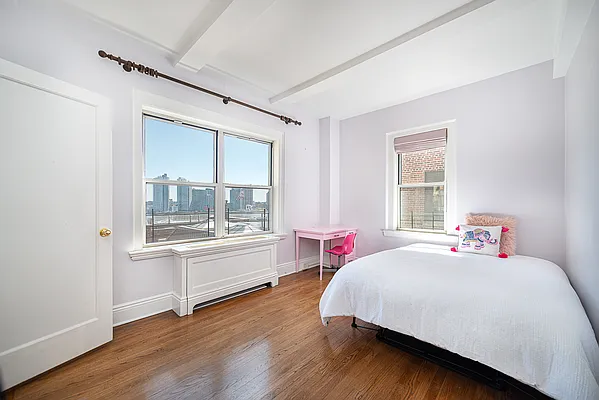 Rented by Compass | media 9